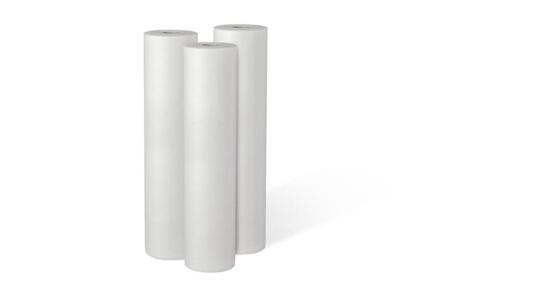 drei weiße Rollen KEMPEROL 165 Vlies